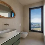 Sella Marron Villa
