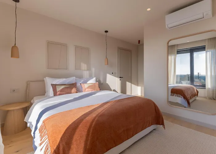 Sella Marron Villa *