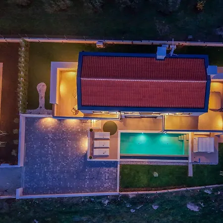 Sella Marron * Selina