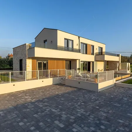 Vila Sella Marron *
