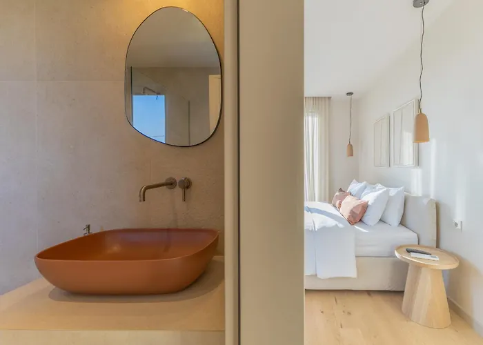 Sella Marron Villa *